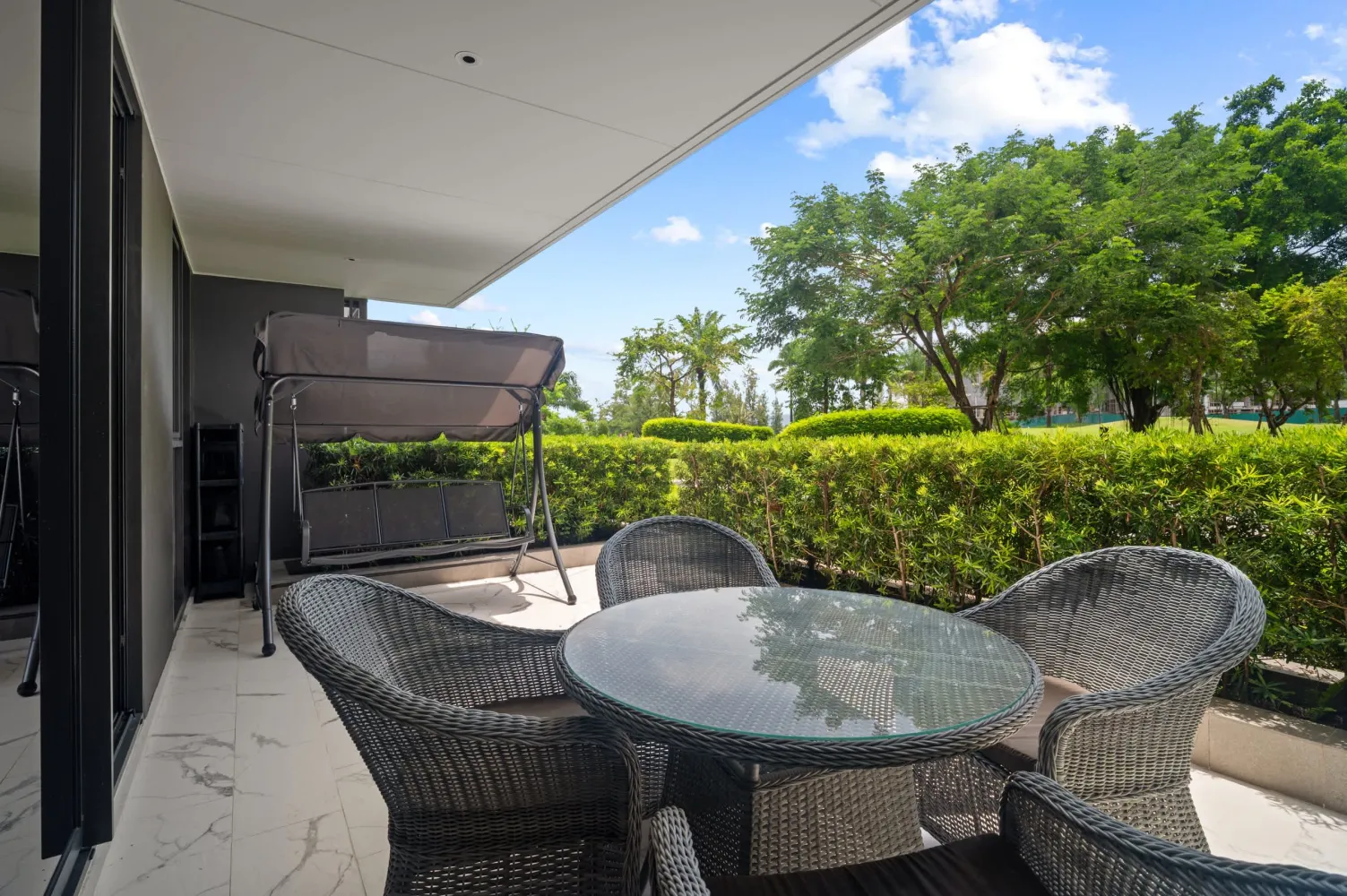 Property image - full photo 2