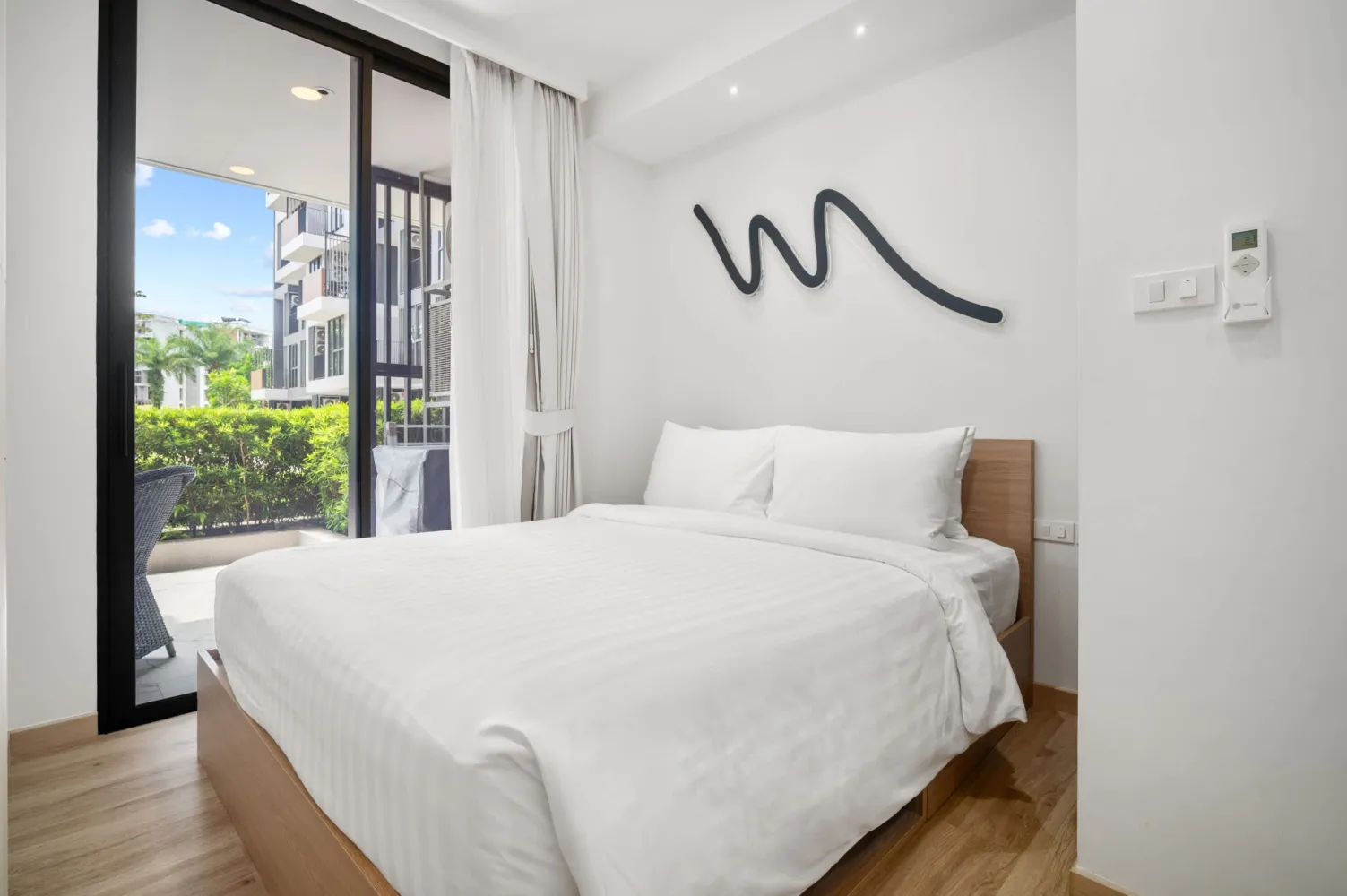 Property image - full photo 14