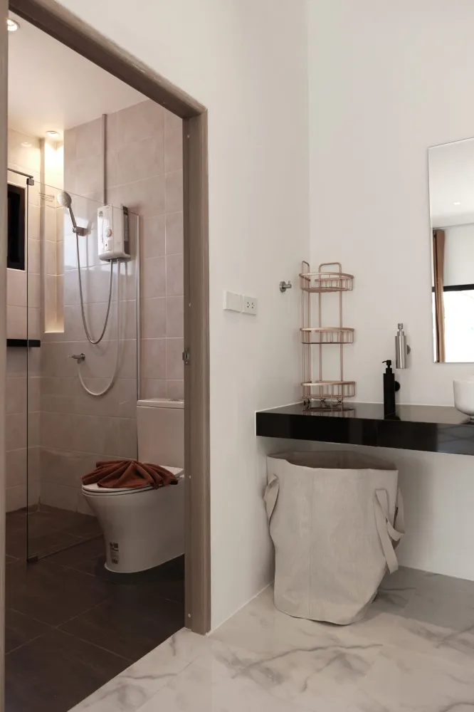 Property image - full photo 44