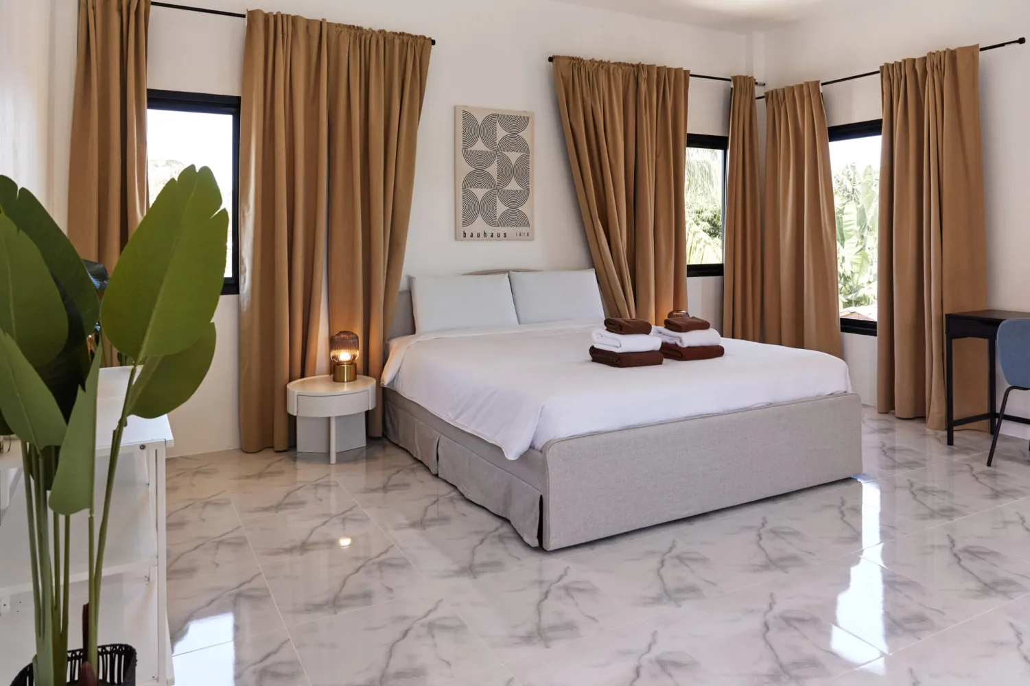 Property image - full photo 28