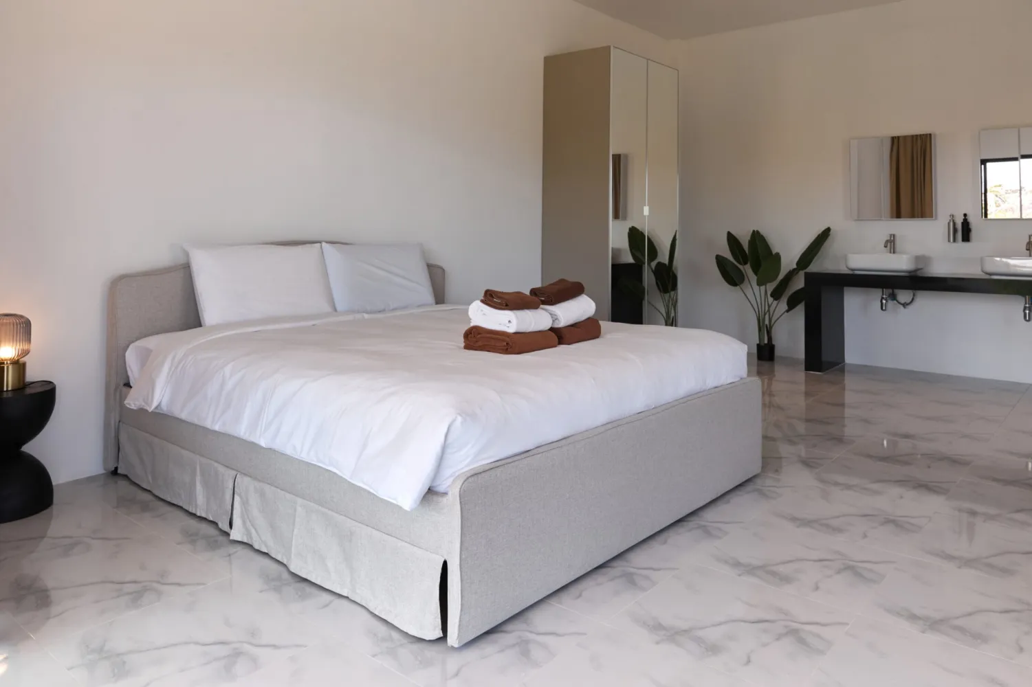 Property image - full photo 31