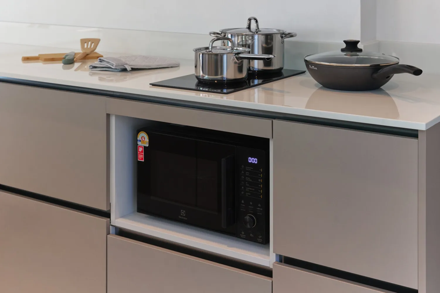 Property image - full photo 10