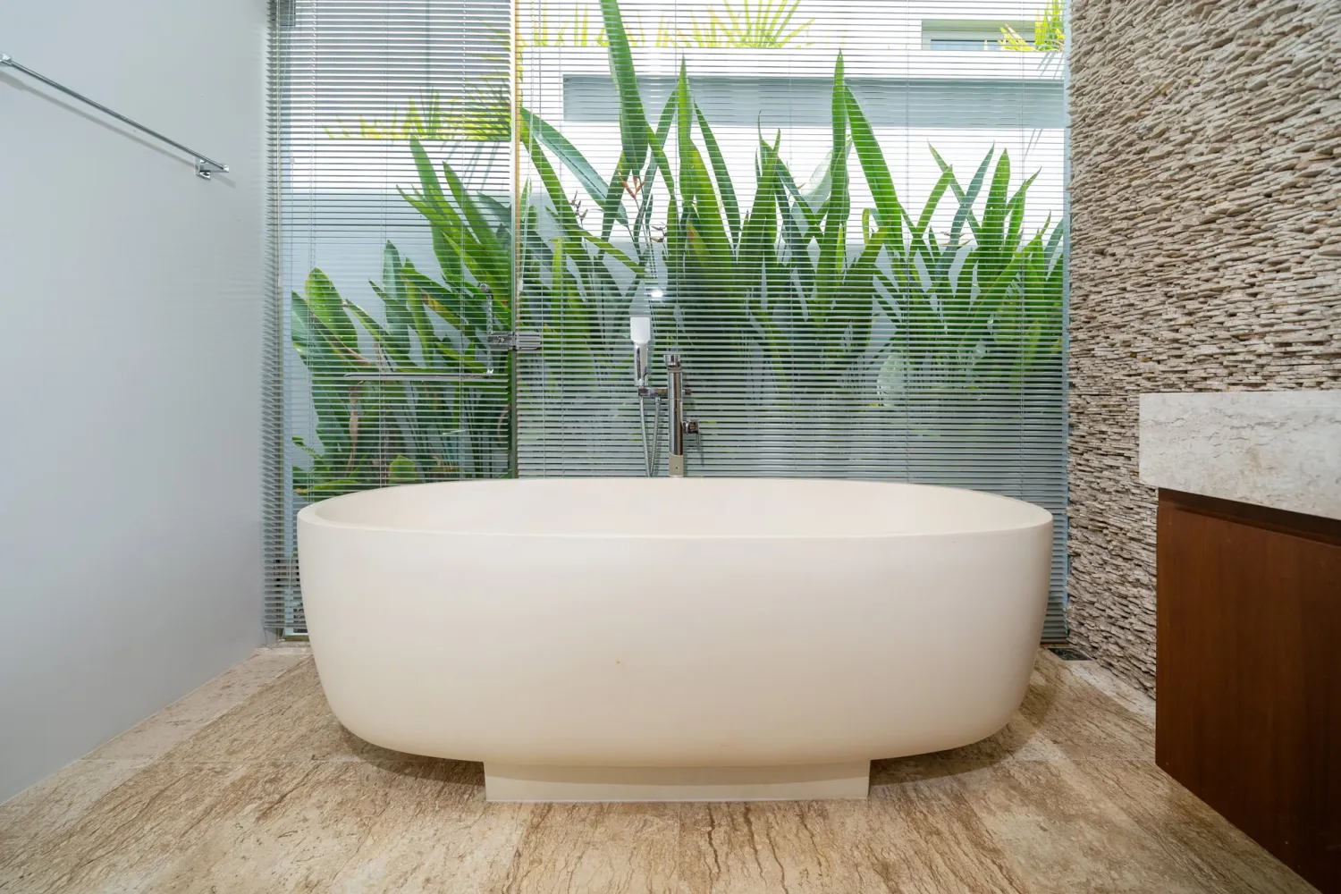 Property image - full photo 23