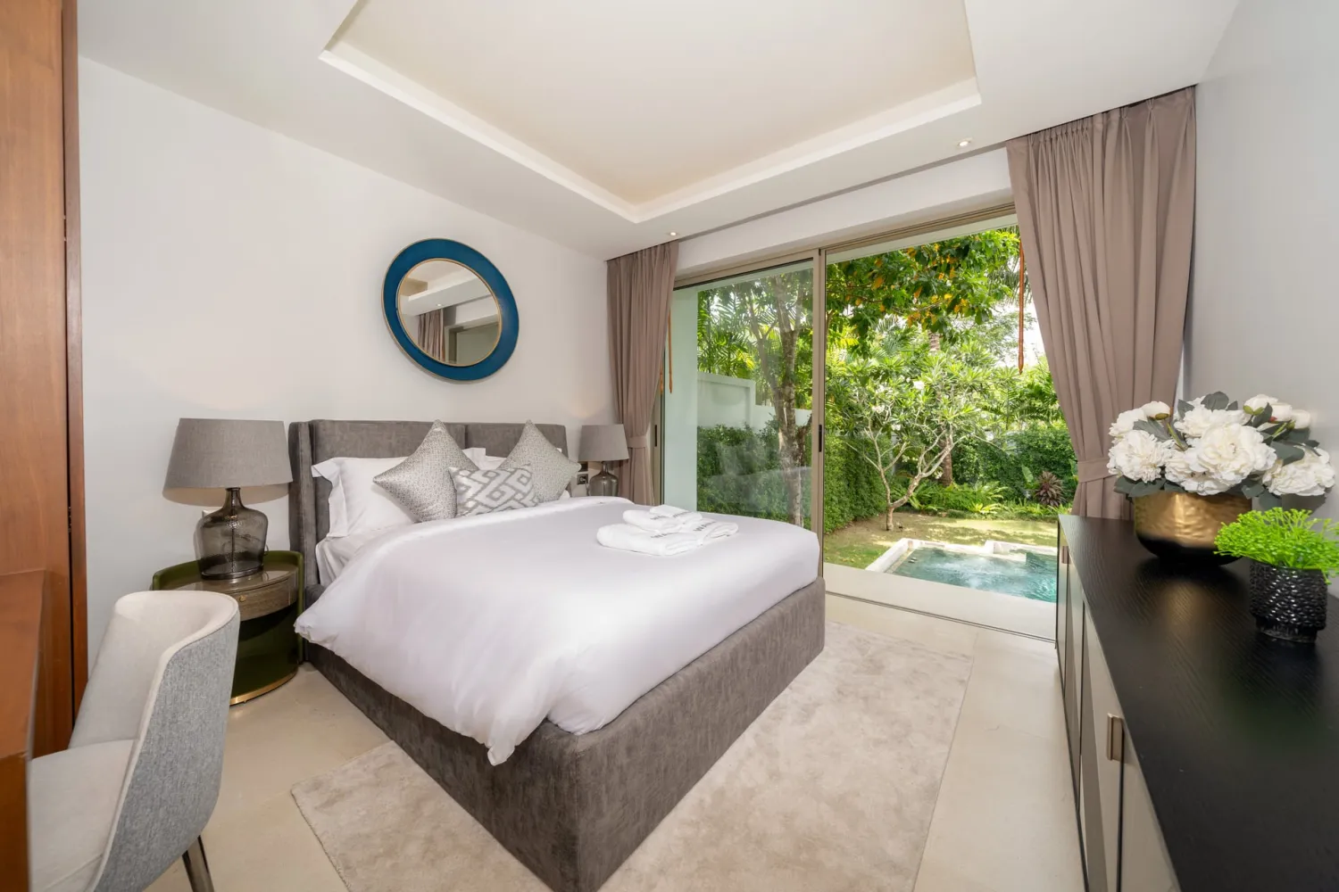 Property image - full photo 10