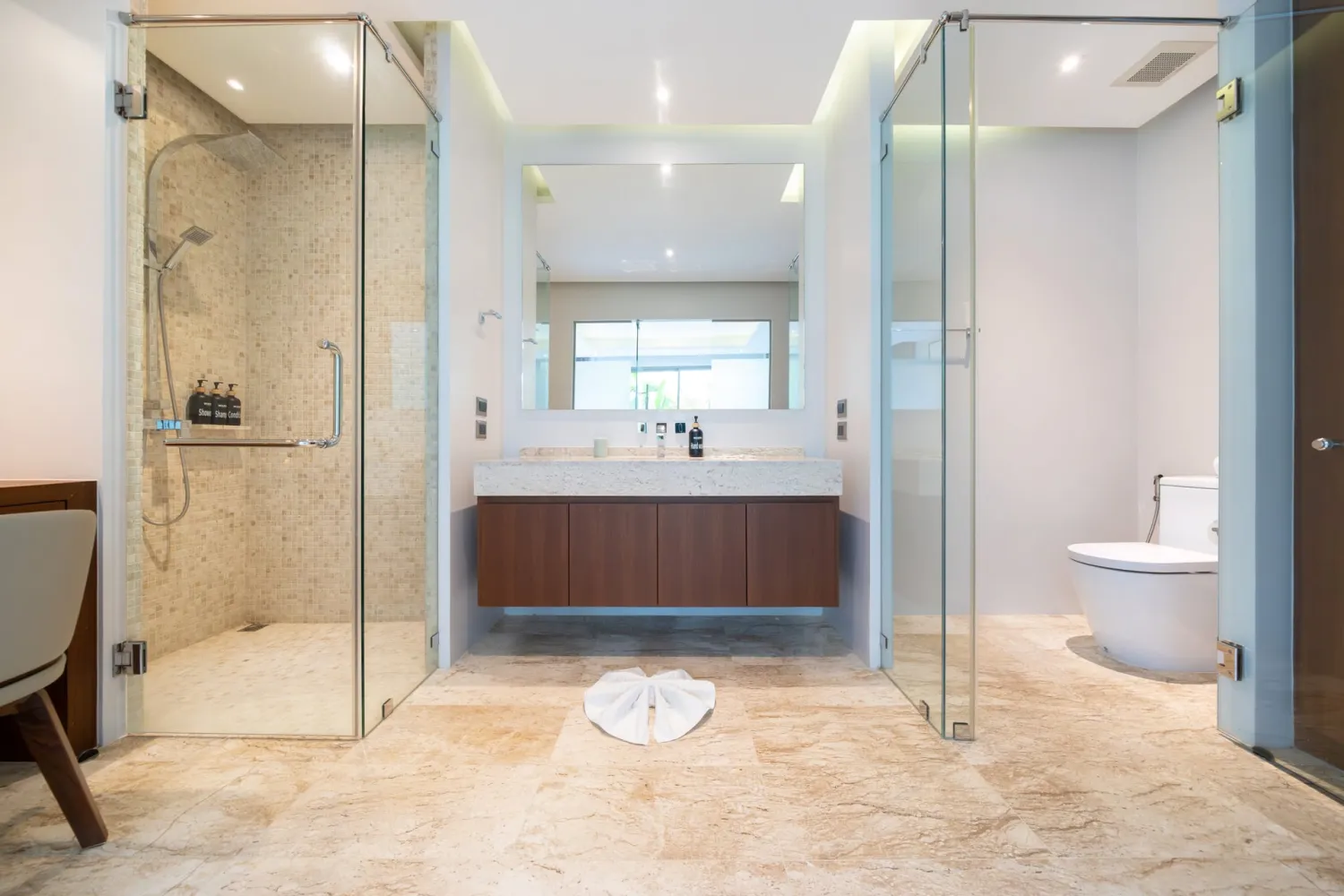 Property image - full photo 22