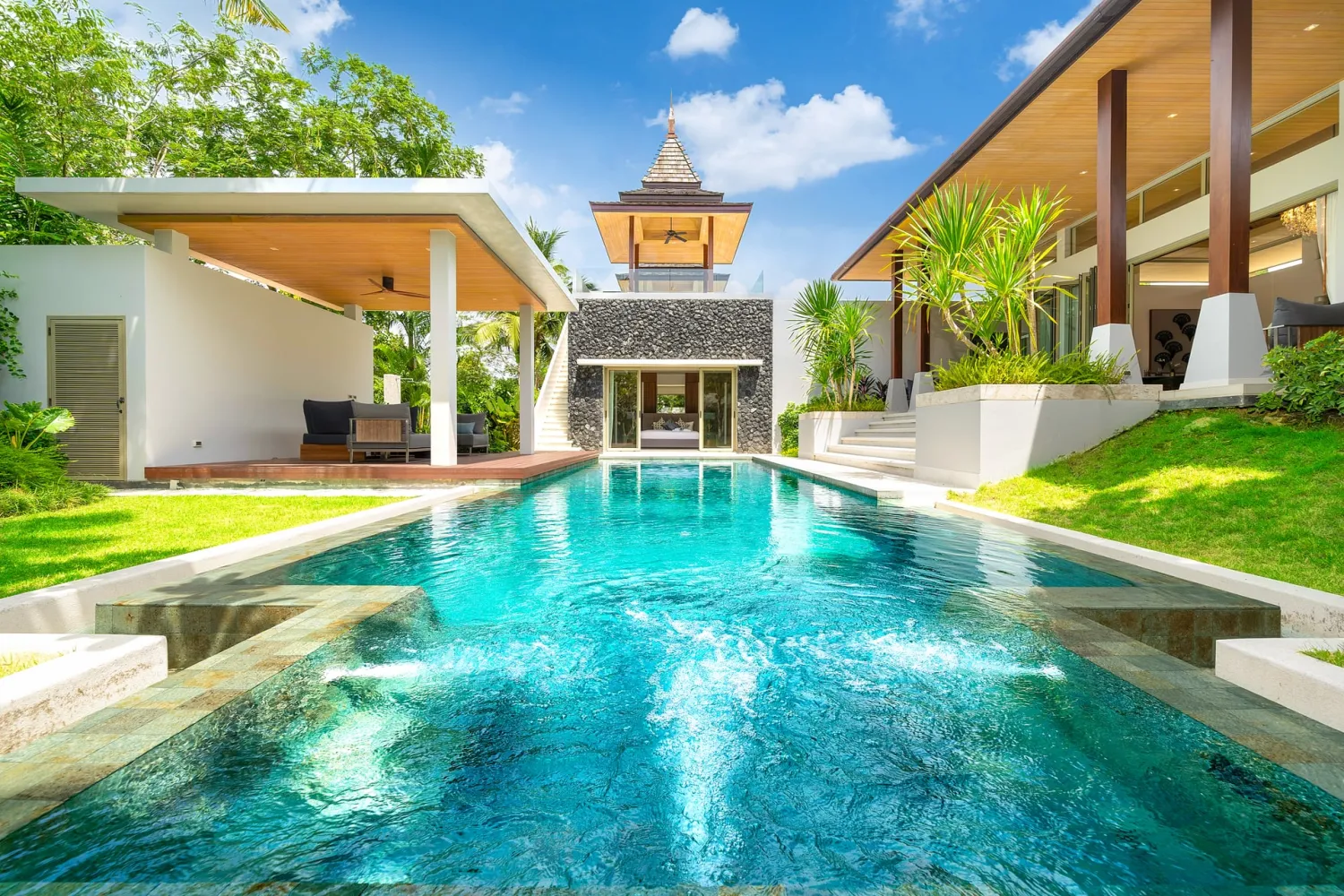 Property image - full photo 1