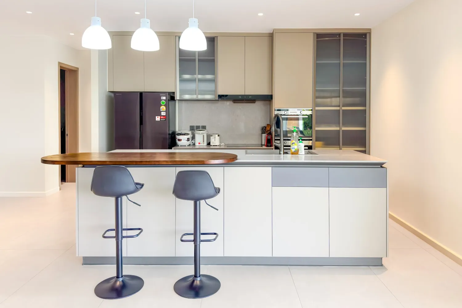 Property image - full photo 5