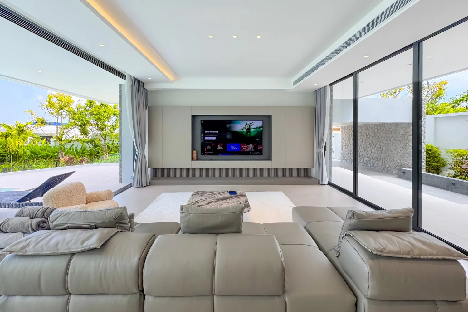 Property image - full photo 7