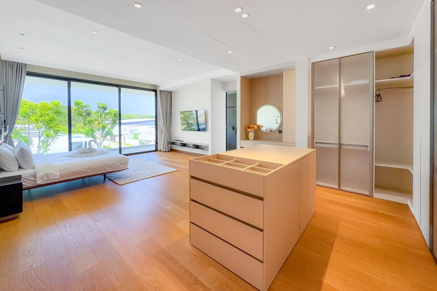 Property image - full photo 20