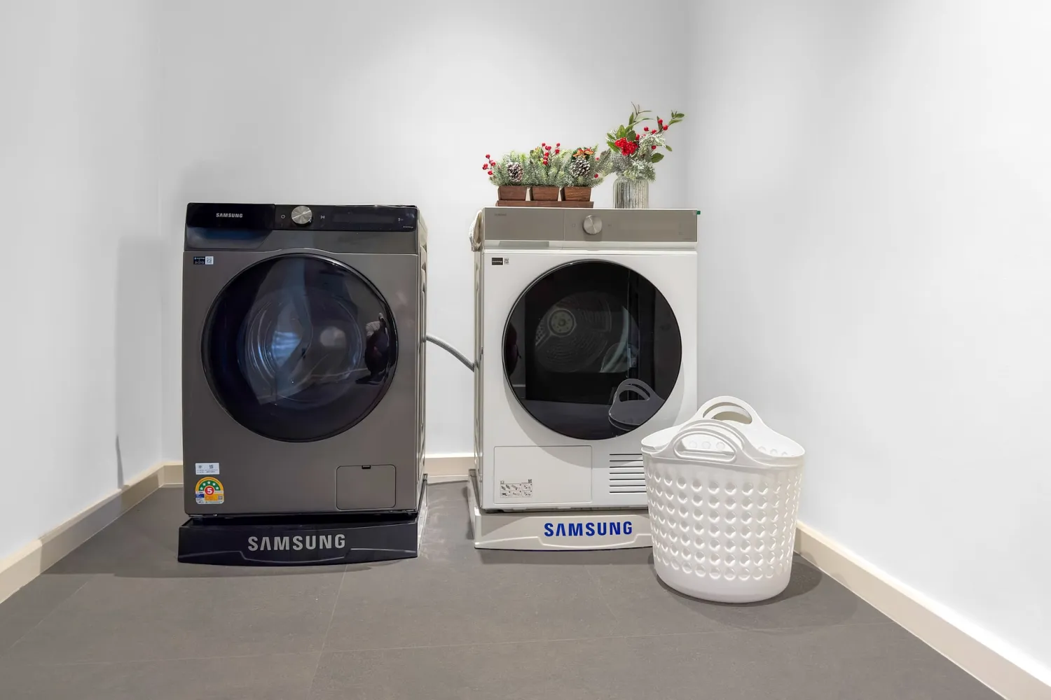 Property image - full photo 33