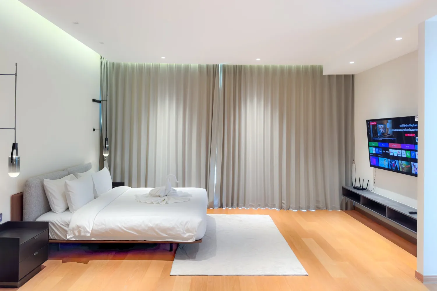 Property image - full photo 14