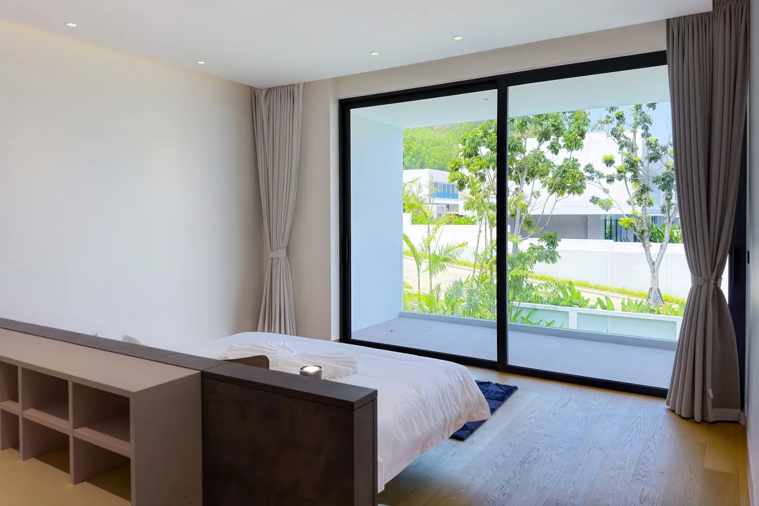 Property image - full photo 16