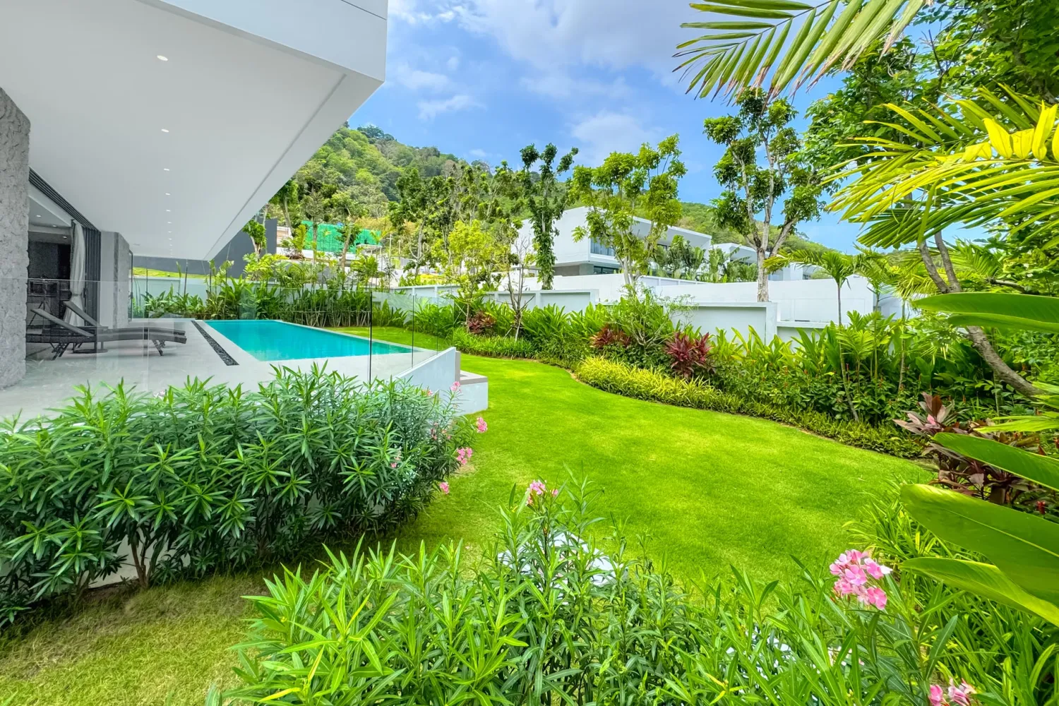 Property image - full photo 40