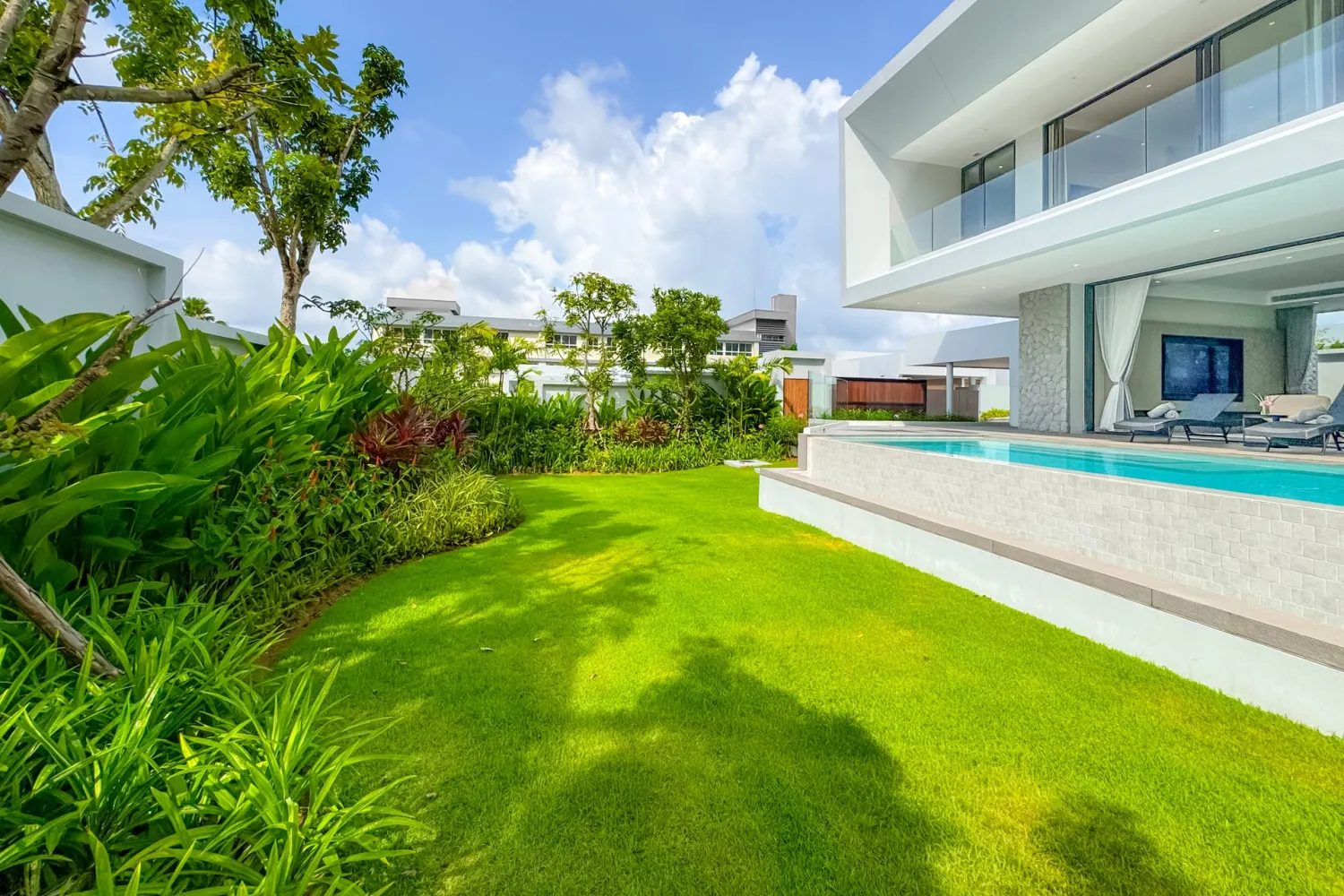 Property image - full photo 39