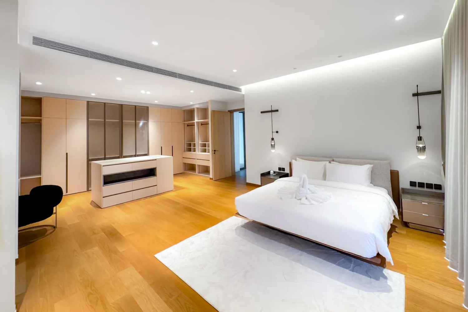 Property image - full photo 23