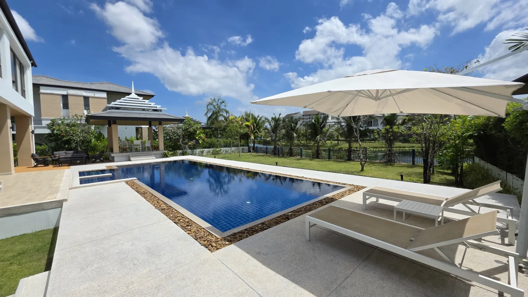 Property image - full photo 42