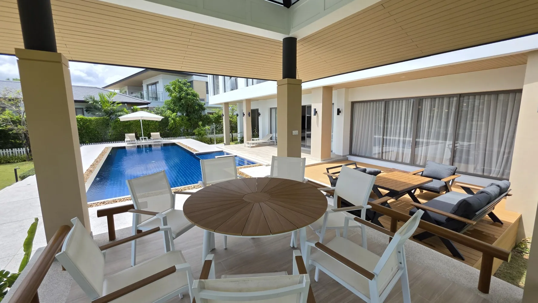 Property image - full photo 46