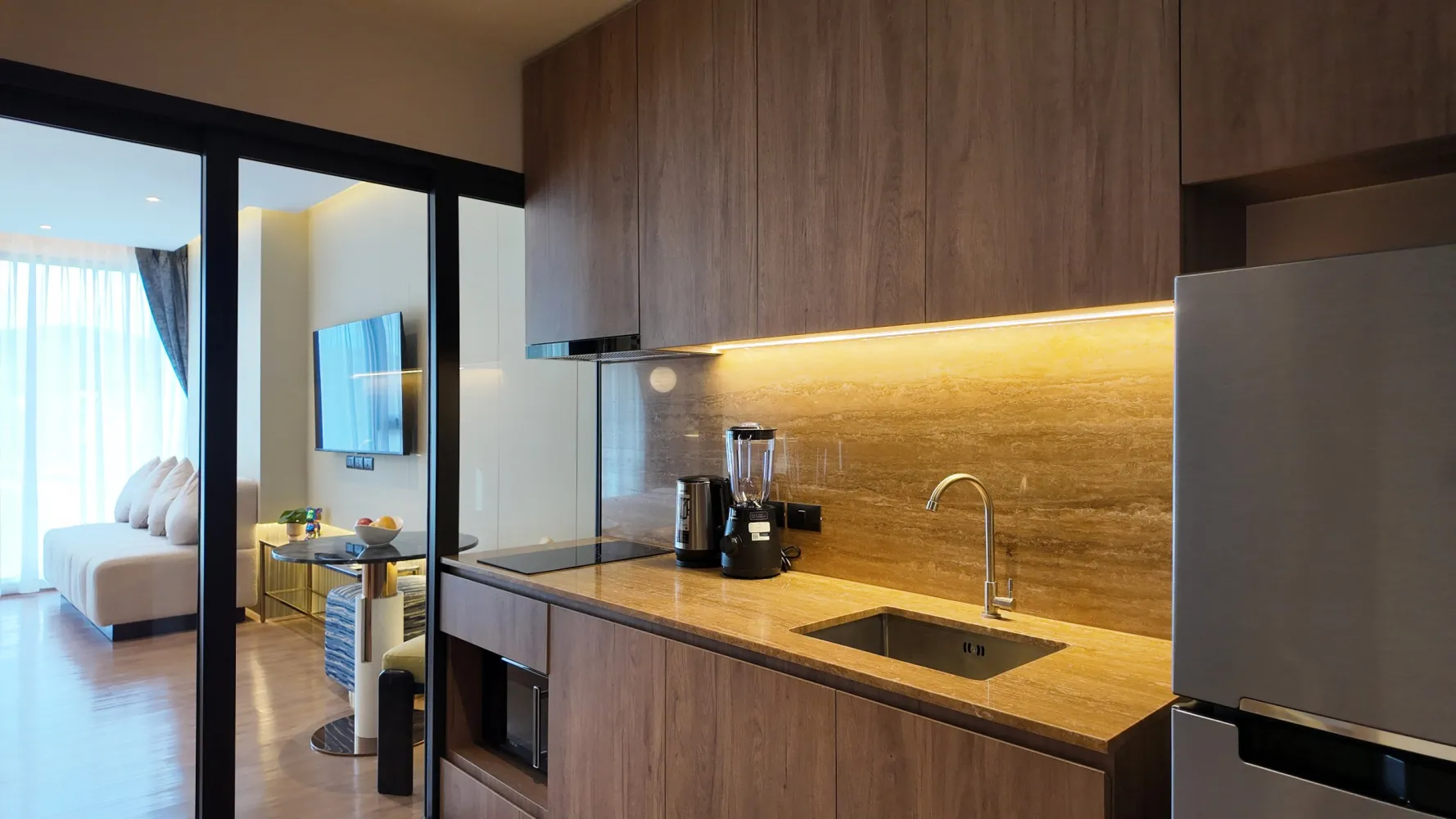 Property image - full photo 2