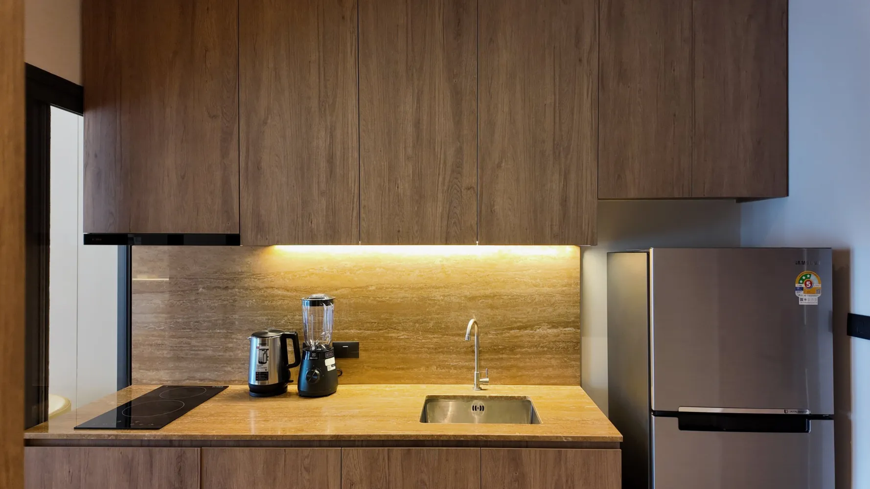 Property image - full photo 3
