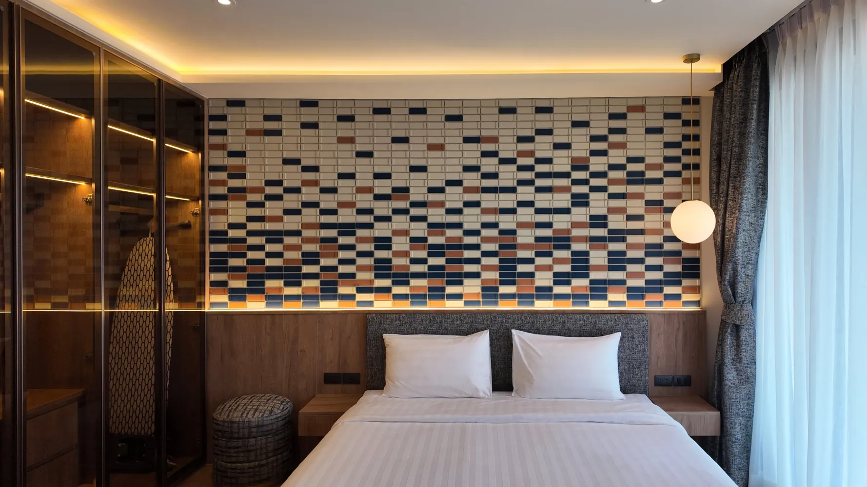 Property image - full photo 10