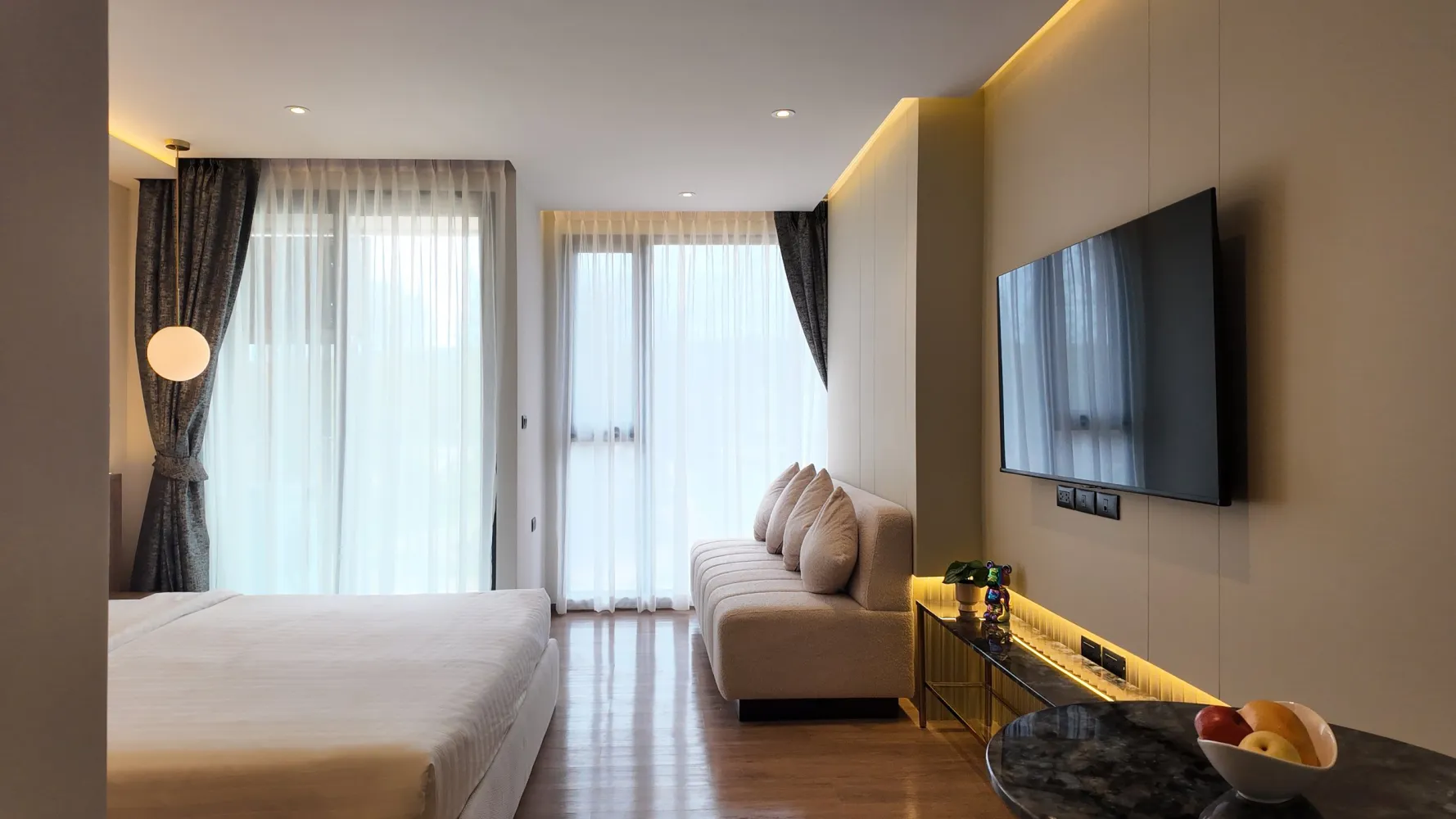 Property image - full photo 11
