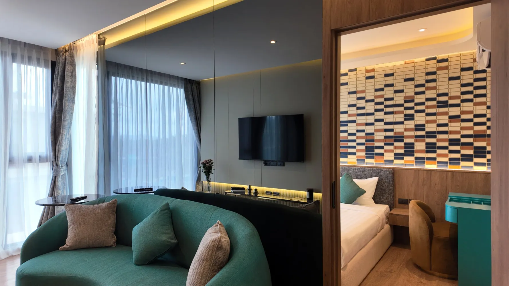 Property image - full photo 5