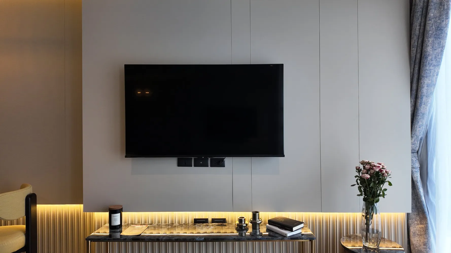 Property image - full photo 3