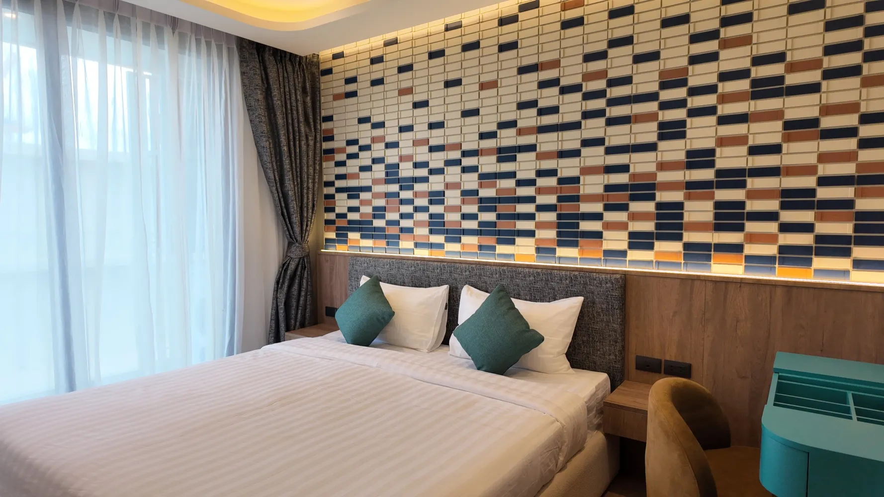 Property image - full photo 17