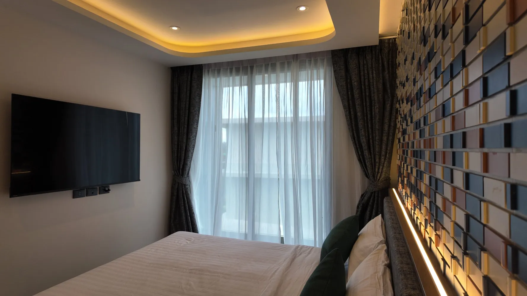 Property image - full photo 15
