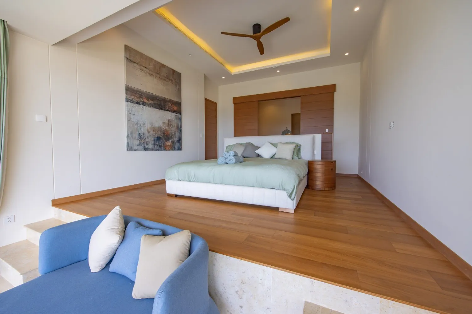 Property image - full photo 21