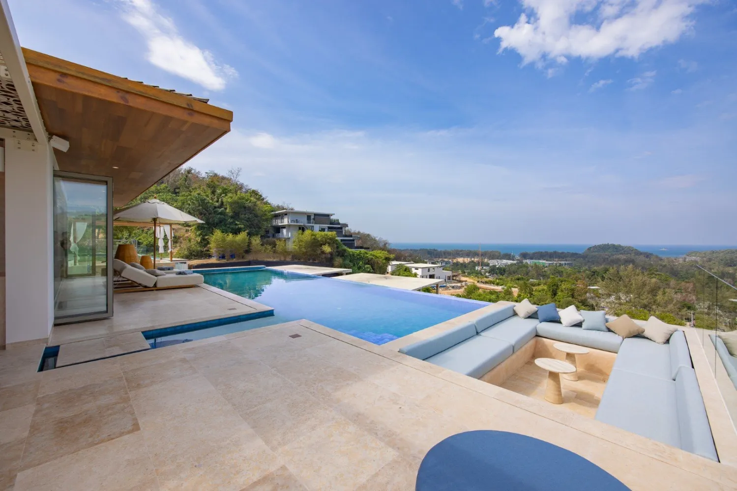 Property image - full photo 1