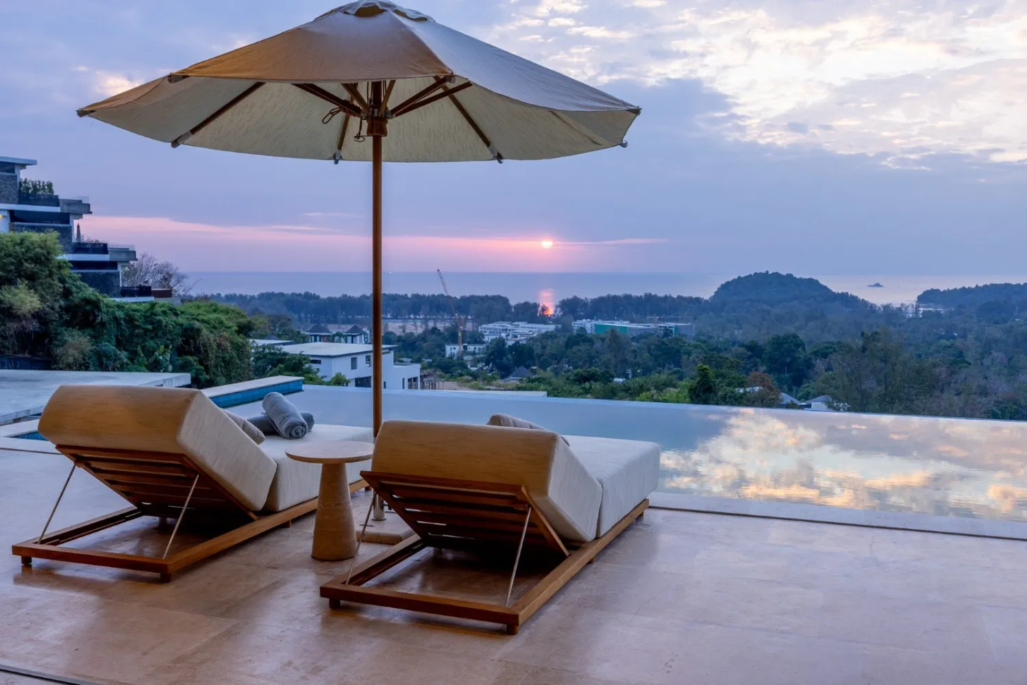 Property image - full photo 33