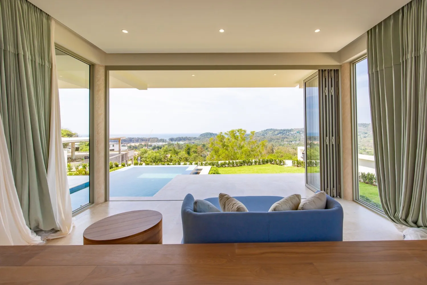 Property image - full photo 11