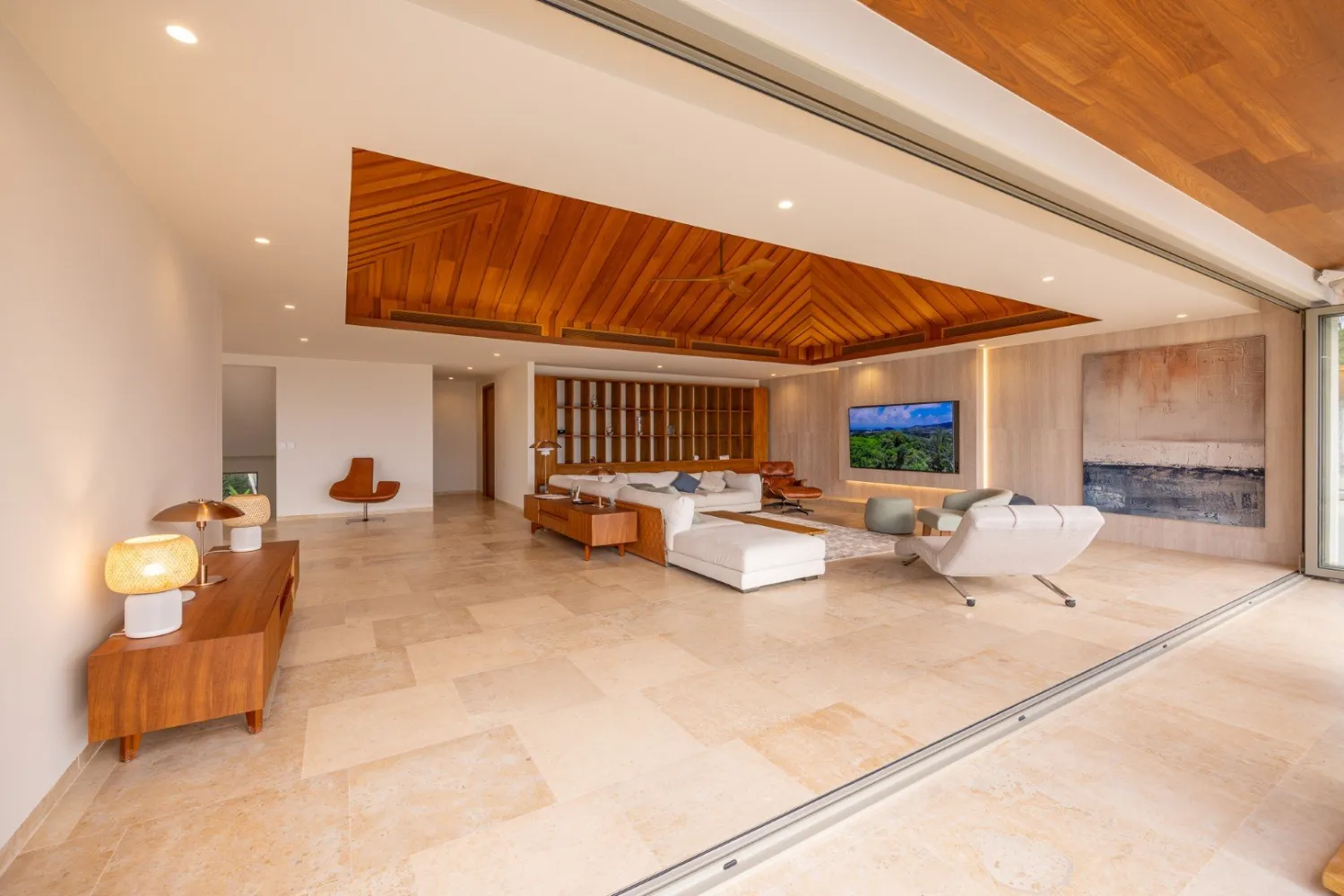 Property image - full photo 6