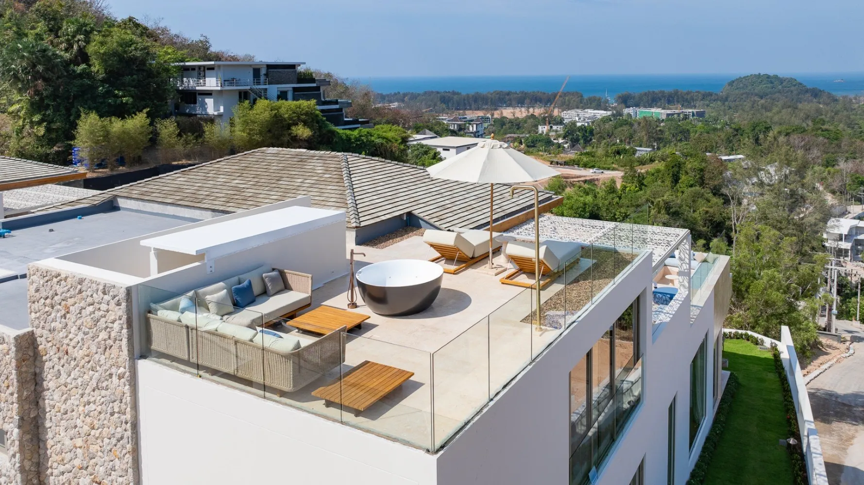 Property image - full photo 8