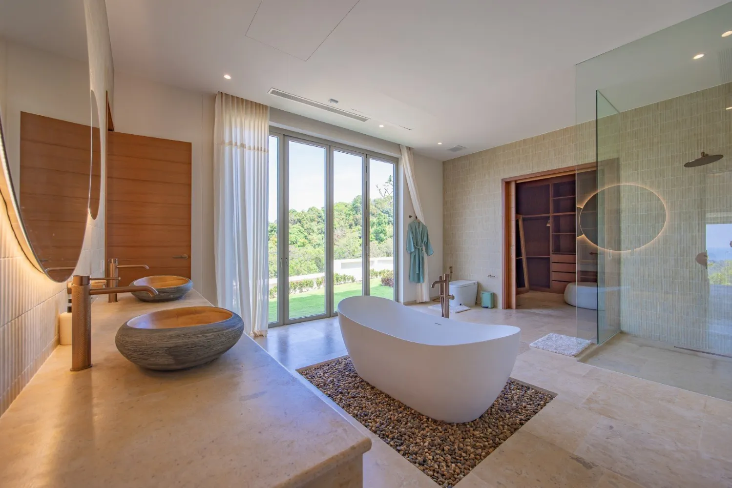 Property image - full photo 14