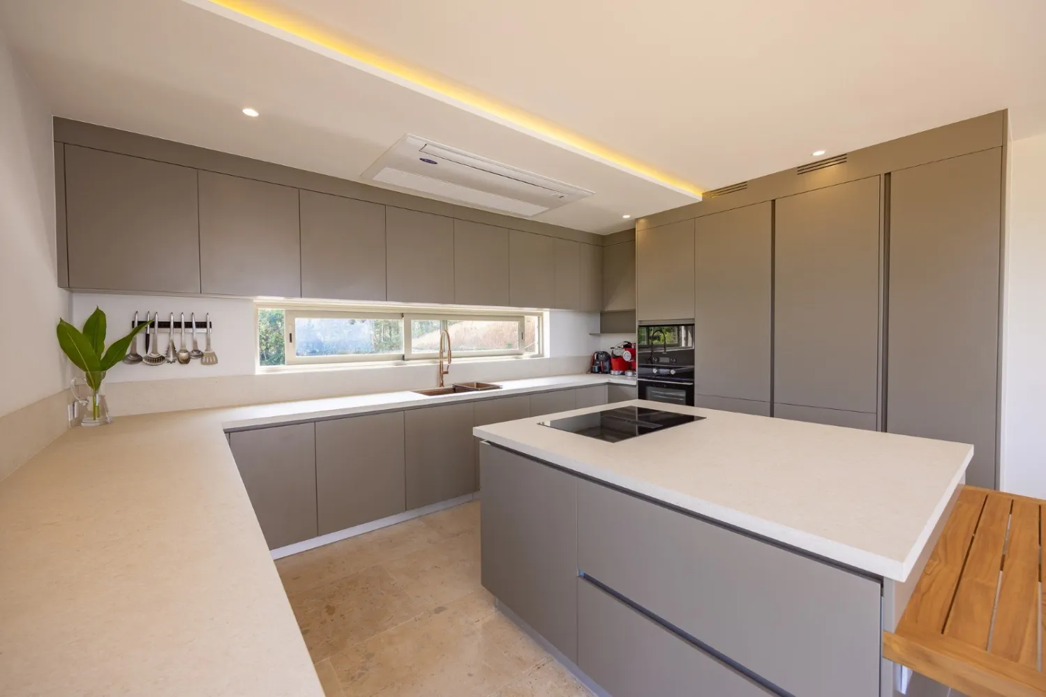 Property image - full photo 5