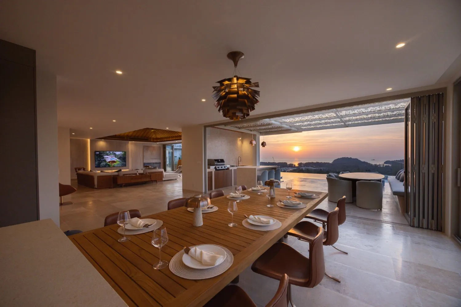 Property image - full photo 34