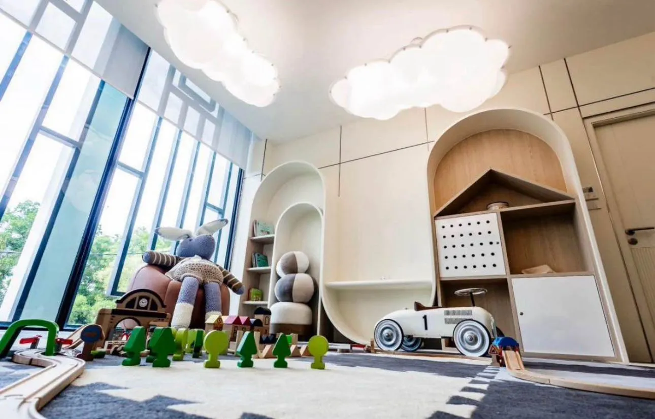 Property image - full photo 15