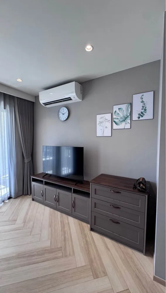 Property image - full photo 2