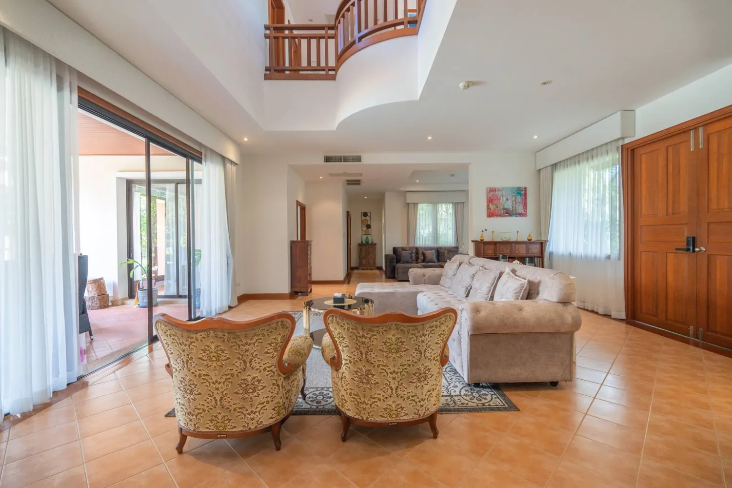 Property image - full photo 16
