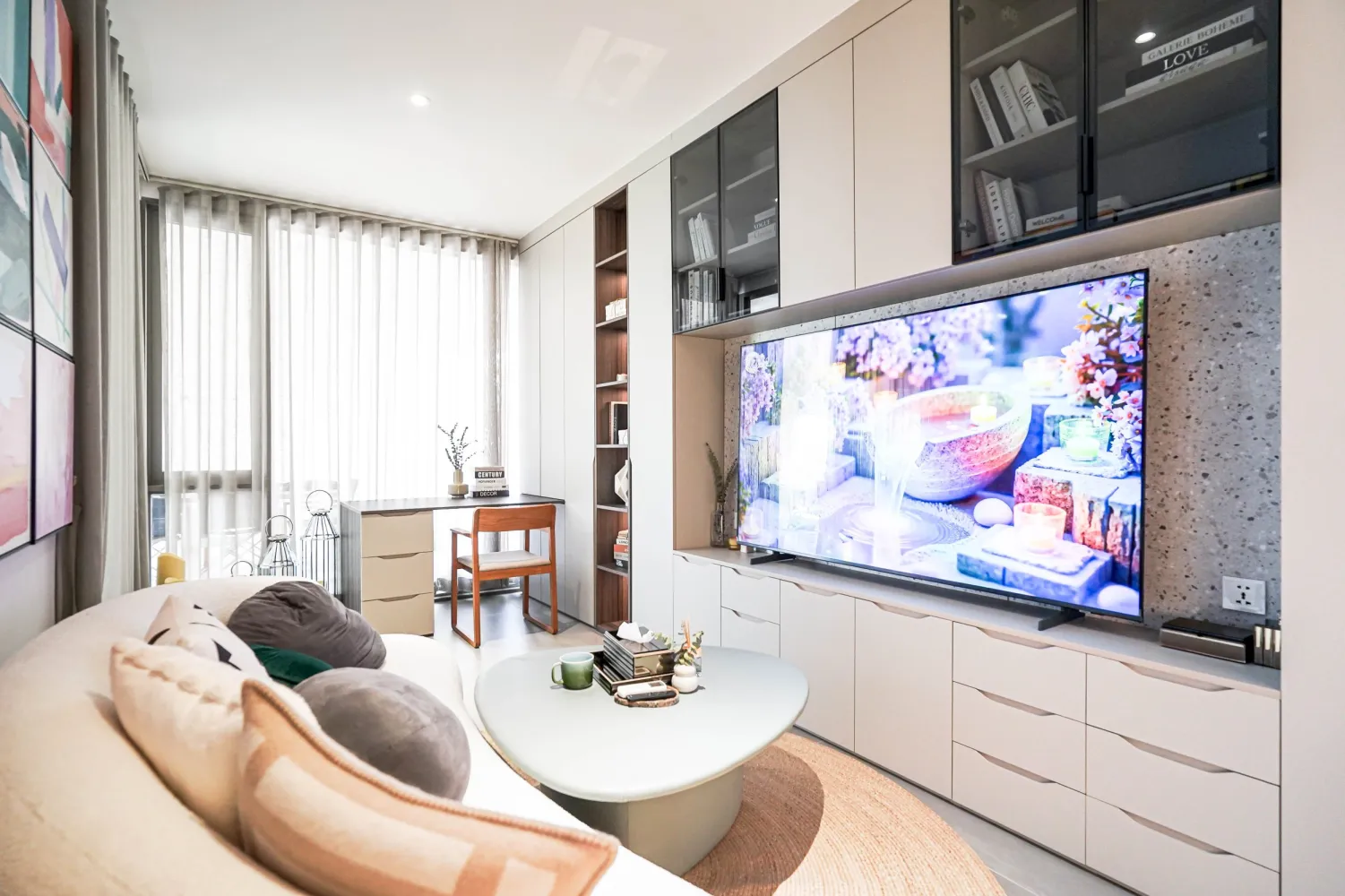 Property image - full photo 3