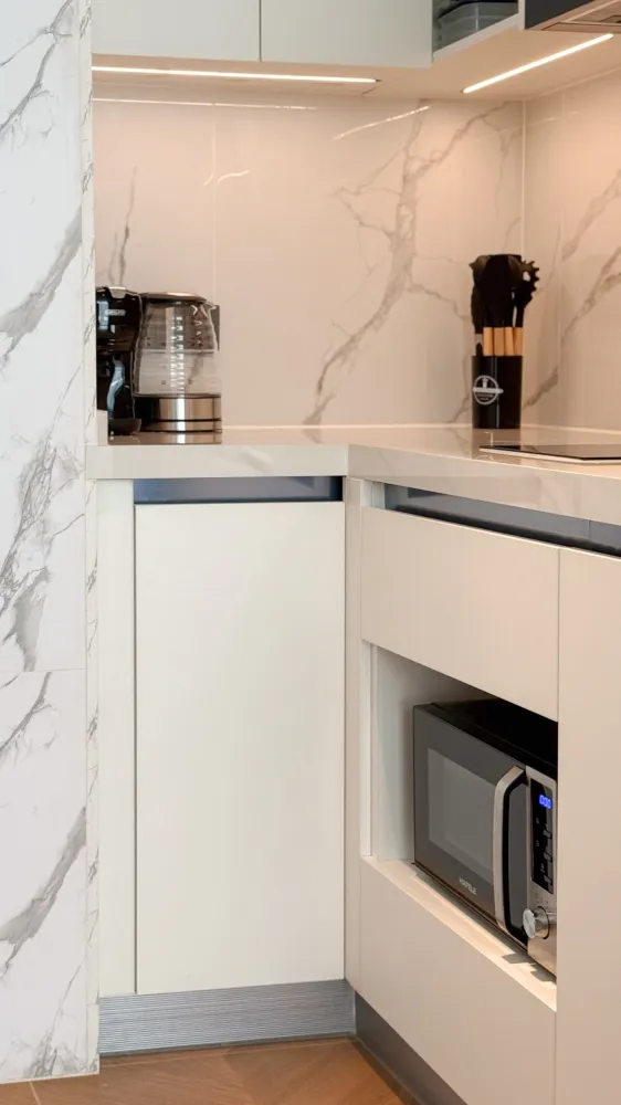 Property image - full photo 11