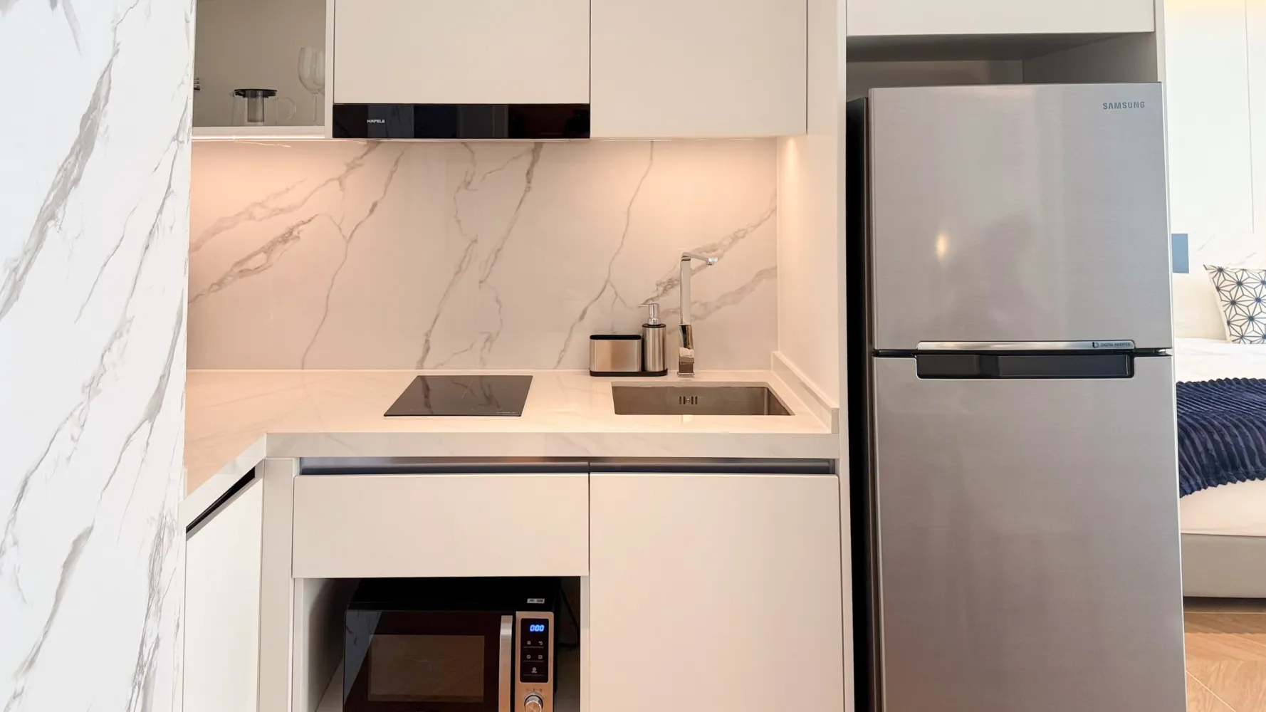 Property image - full photo 10