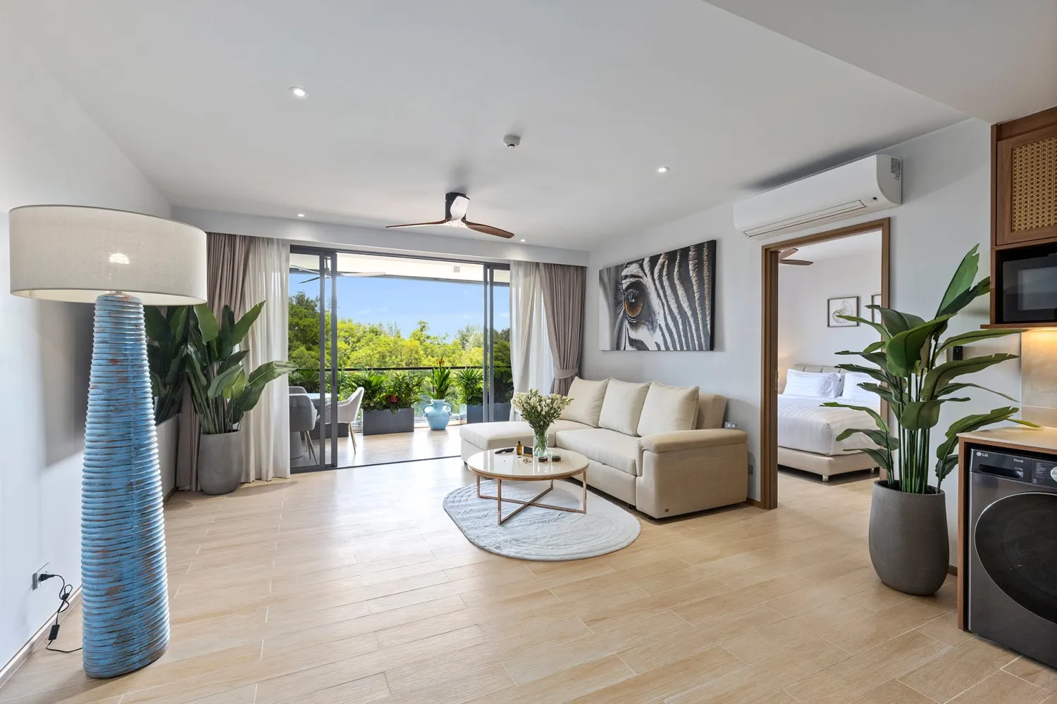 Property image - full photo 3