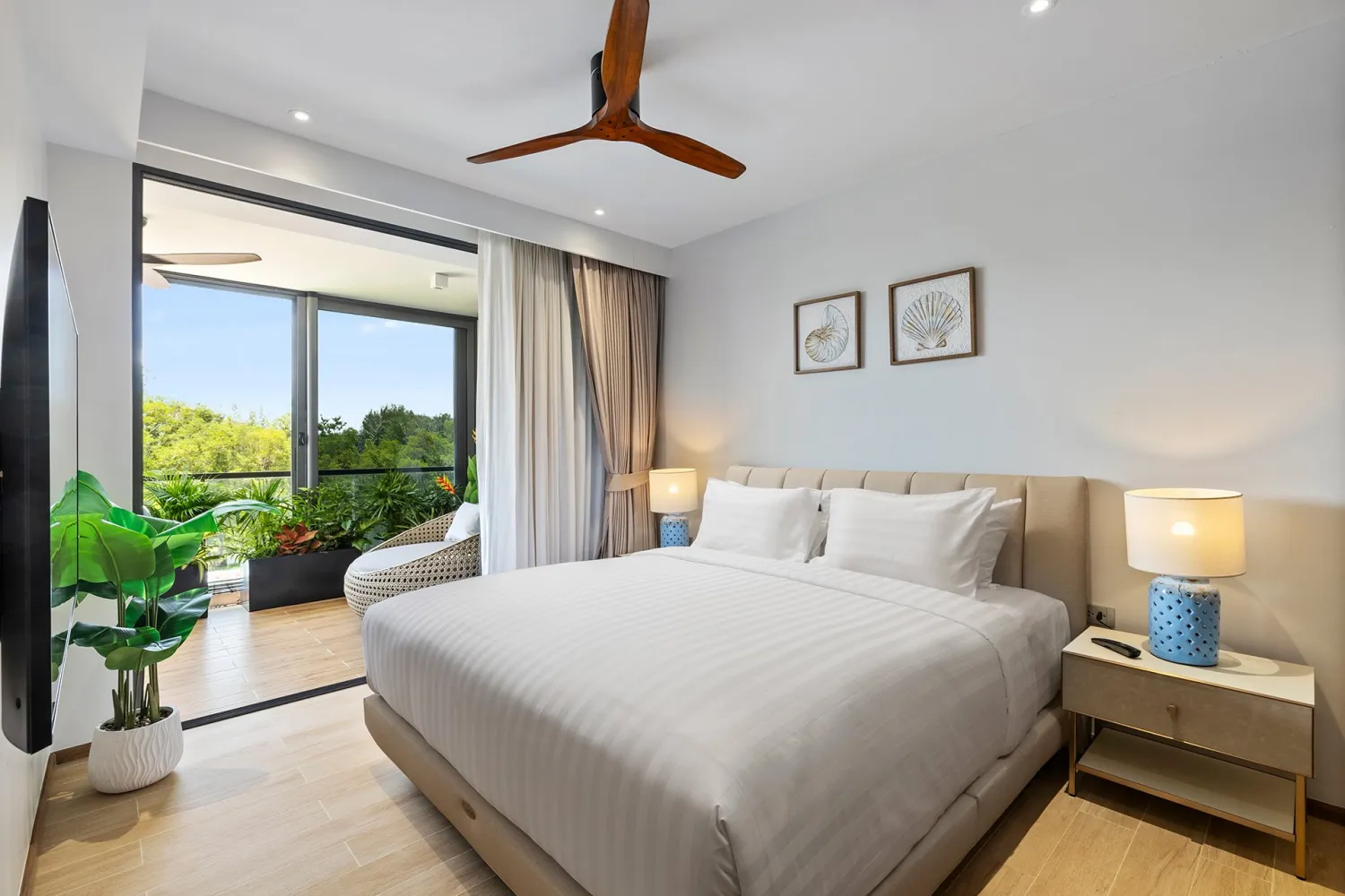 Property image - full photo 13
