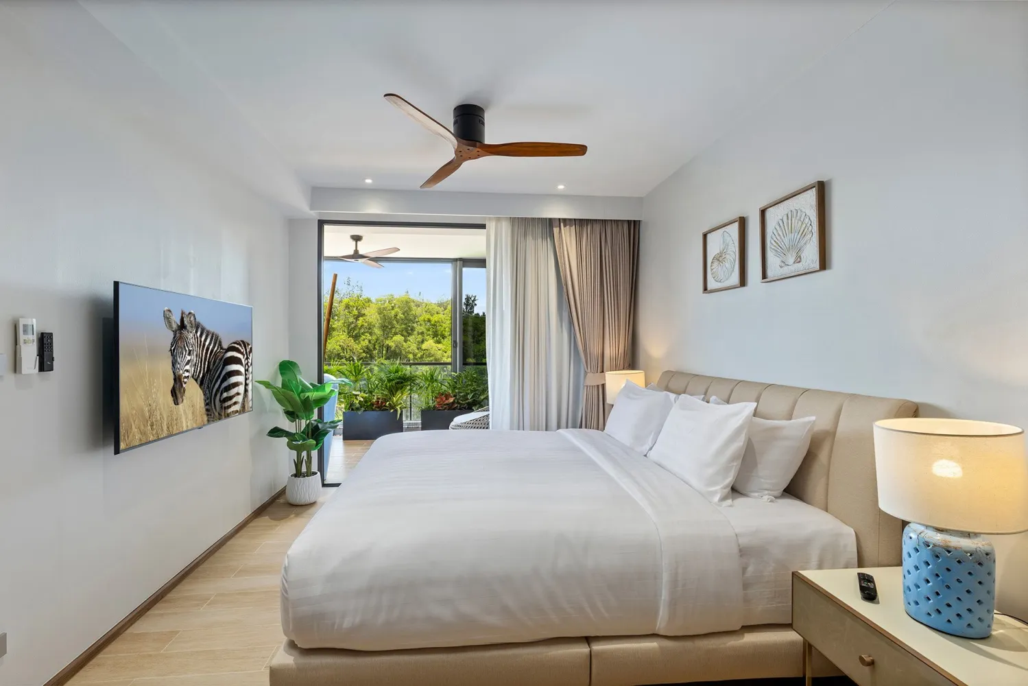 Property image - full photo 11