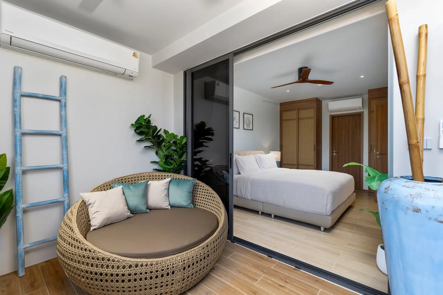 Property image - full photo 14