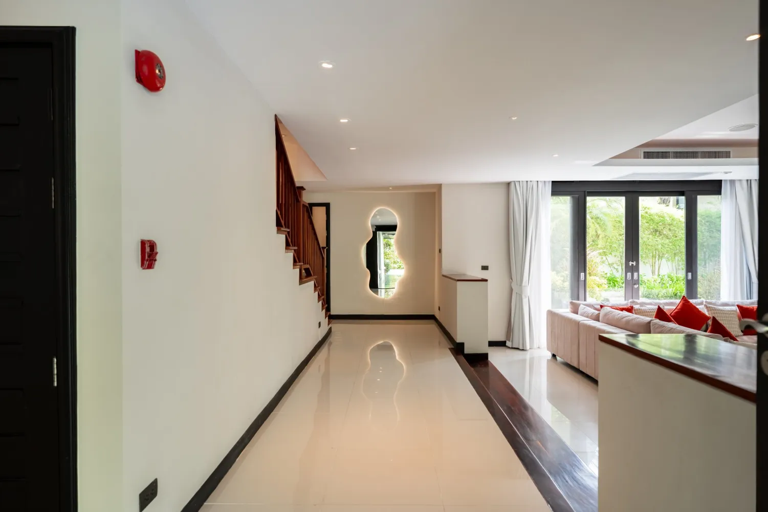 Property image - full photo 44