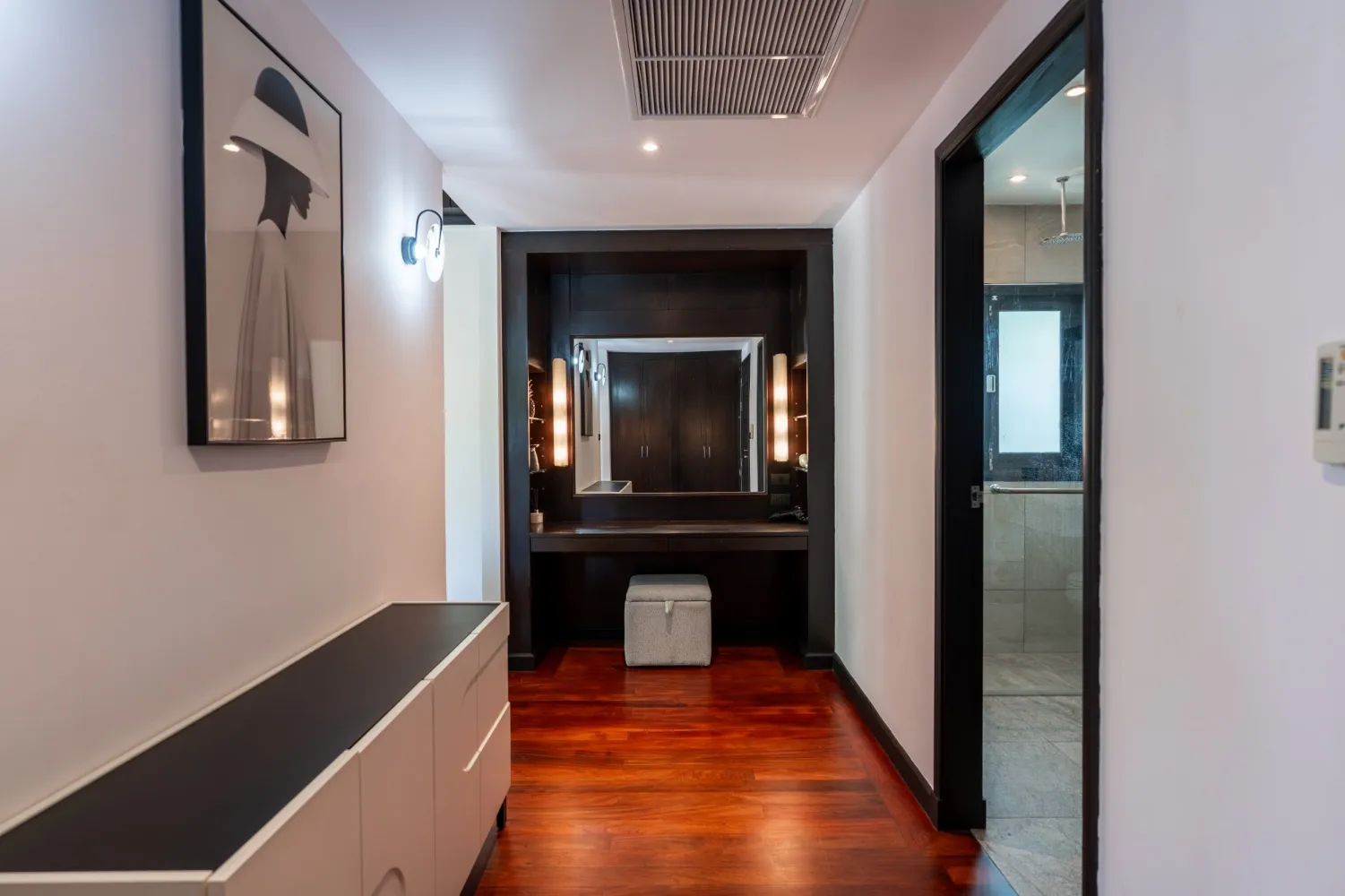 Property image - full photo 31